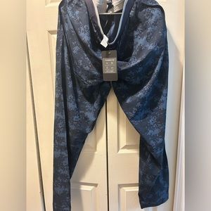 Fabletics: XL- The Fundamental Pant